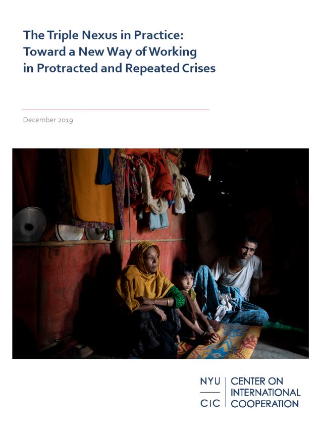 Page de couverture de Le triple lien en pratique : vers une nouvelle façon de travailler dans les crises prolongées et répétées